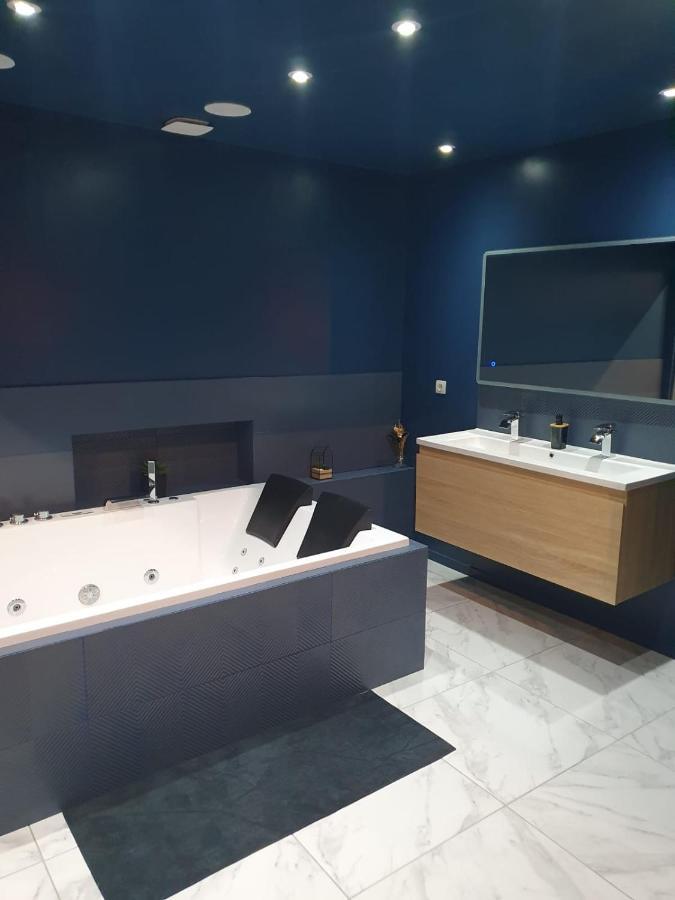 La Suite - Loft Spa Tavernes 外观 照片