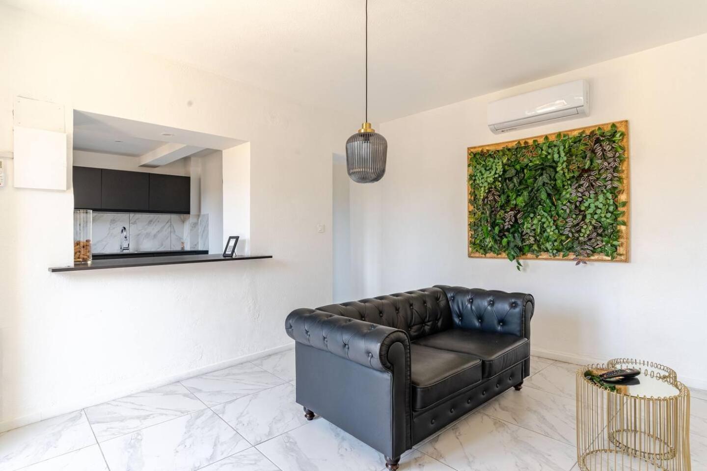 La Suite - Loft Spa Tavernes 外观 照片